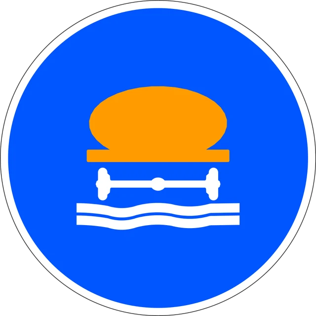 Mandatory route for vehicles carrying water pollutants
