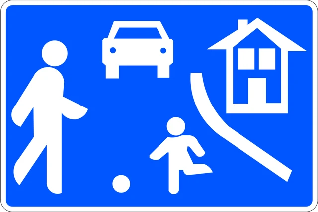 Living and play street zone
